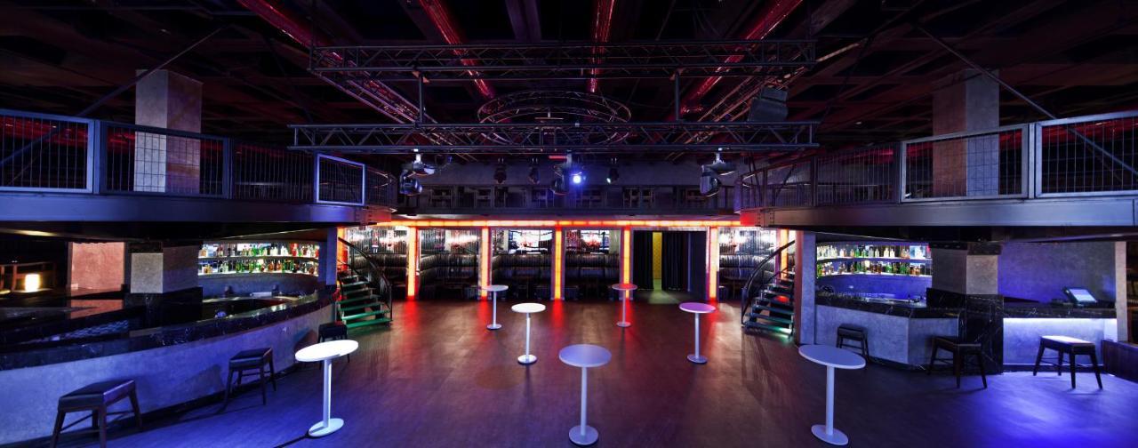 The Green Park Pendik İstanbul Dış mekan fotoğraf The interior of the nightclub